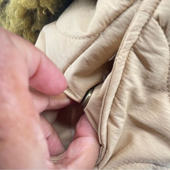 Universal Thread Women’s Tan Olive Quilted Full Zip Faux Fur Moto Jacket Medium - Picture 13 of 16